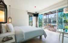 Двухместный номер Upper Pool Access