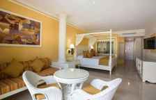 Полулюкс Deluxe Pool Side