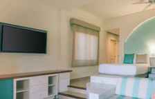 Двухместный полулюкс Pool Access