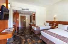 Двухместный номер Deluxe с видом на бассейн