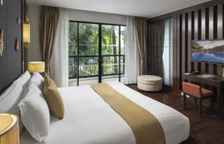 Двухместный люкс семейный с видом на бассейн