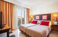 Двухместный люкс с видом на бассейн