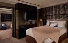 Номер Family Affair