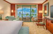 Четырёхместный номер с частичным видом на океан