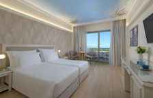 Двухместный номер с частичным видом на море