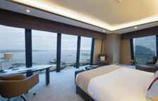 Двухместный номер Fairmont Gold с видом на море