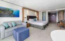 Двухместный номер Ultimate Adults Only с видом на залив