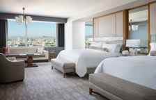 Четырёхместный полулюкс клубный с видом на город