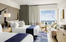 Четырёхместный номер с видом на воду