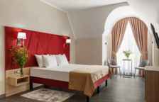 Люкс Двухуровневый с балконом и с красивым видом из окна