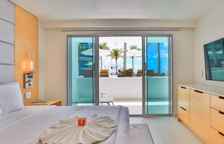 Двухместный номер с видом на бассейн