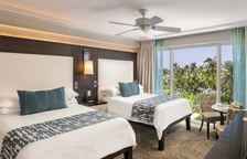 Четырёхместный номер Standard с частичным видом на океан