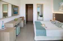 Двухместный номер с частичным видом на море