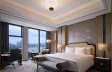Двухместный номер Shanghai Bund View Grand