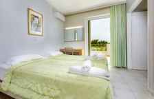 Семейное бунгало с видом на сад