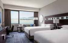 Четырёхместный Guest room Executive Lounge Access с видом на море