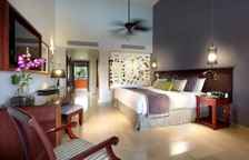 Двухместный полулюкс Poolside