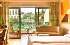 Двухместный номер Classic с видом на бассейн