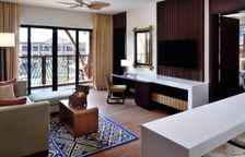 Двухместный люкс с балконом и Resort view