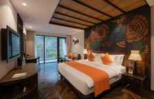 Номер с детской тематической комнатой Deluxe с видом на горы