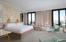 Двухместный люкс Terrace Larger c 1 комнатой с балконом и с видом на море