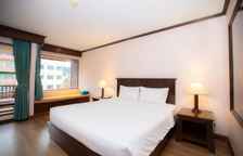 Двухместный номер Deluxe с видом на бассейн