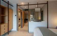 Люкс Family with pool view sharing pool