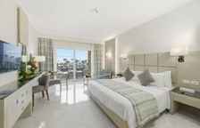 Двухместный номер Superior с видом на бассейн