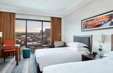 Двухместный номер High Floor с видом на канал