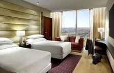 Номер Deluxe High Floor Family с панорамным видом