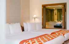 Номер Royal Wing Deluxe семейный