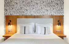 Двухместный номер Superior с частичным видом на море