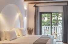 Трёхместный номер Flamingo Deluxe