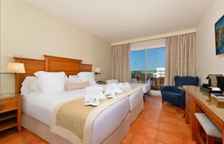 Двухместный номер Exclusive с частичным видом на море