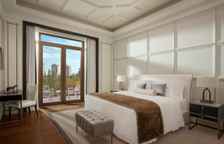 Двухместный люкс Royal c 1 комнатой с балконом и с видом на реку