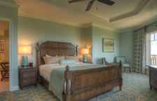 Двухместная студия-люкс Premium с балконом и с видом на залив