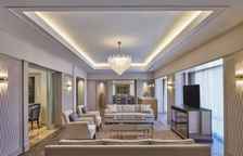 Двухместный люкс Club Lounge Access Imperial Presidential Top Floor с видом на город