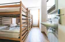 Кровать в общем номере