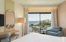 Семейный номер коннект Deluxe c 2 комнатами с видом на море