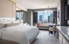 Двухместный номер клубный Deluxe с видом на город