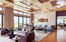 Люкс The Raffles Sky