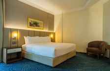 Люкс Seasons c 1 комнатой с балконом