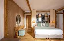 Двухместный номер Premium with Steam Bath с видом на бассейн