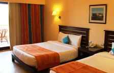 Номер Standard с видом на бассейн