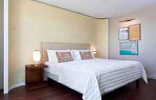 Двухместный номер Deluxe с балконом и с частичным видом на сад и море