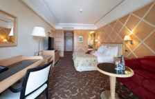 Двухместный номер Superior с видом на бассейн