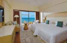 Двухместный номер High Floor Superior oceanfront