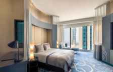 Номер Marvelous Deluxe West Bay View с частичным видом на море