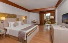 Двухместный номер Deluxe с частичным видом на море