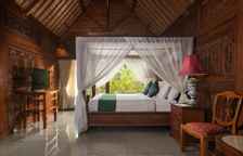 Двухместная вилла с бассейном Royal